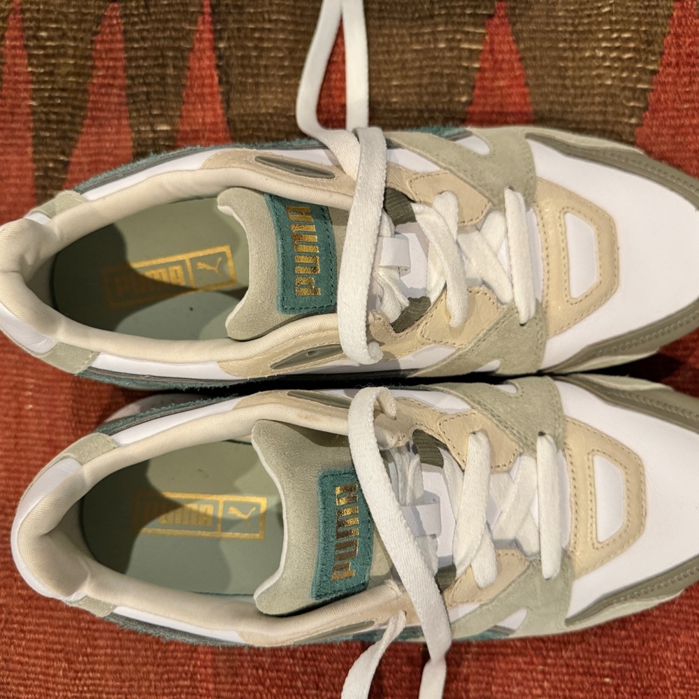 PUMA MENS Shoes - White and Green